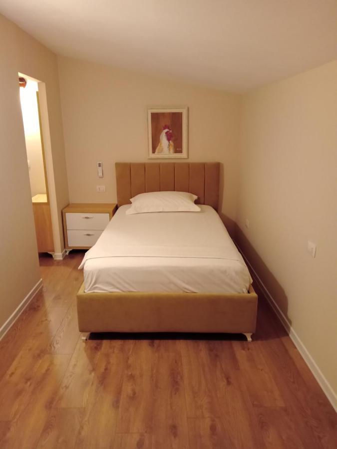 Drini Hotel 3*