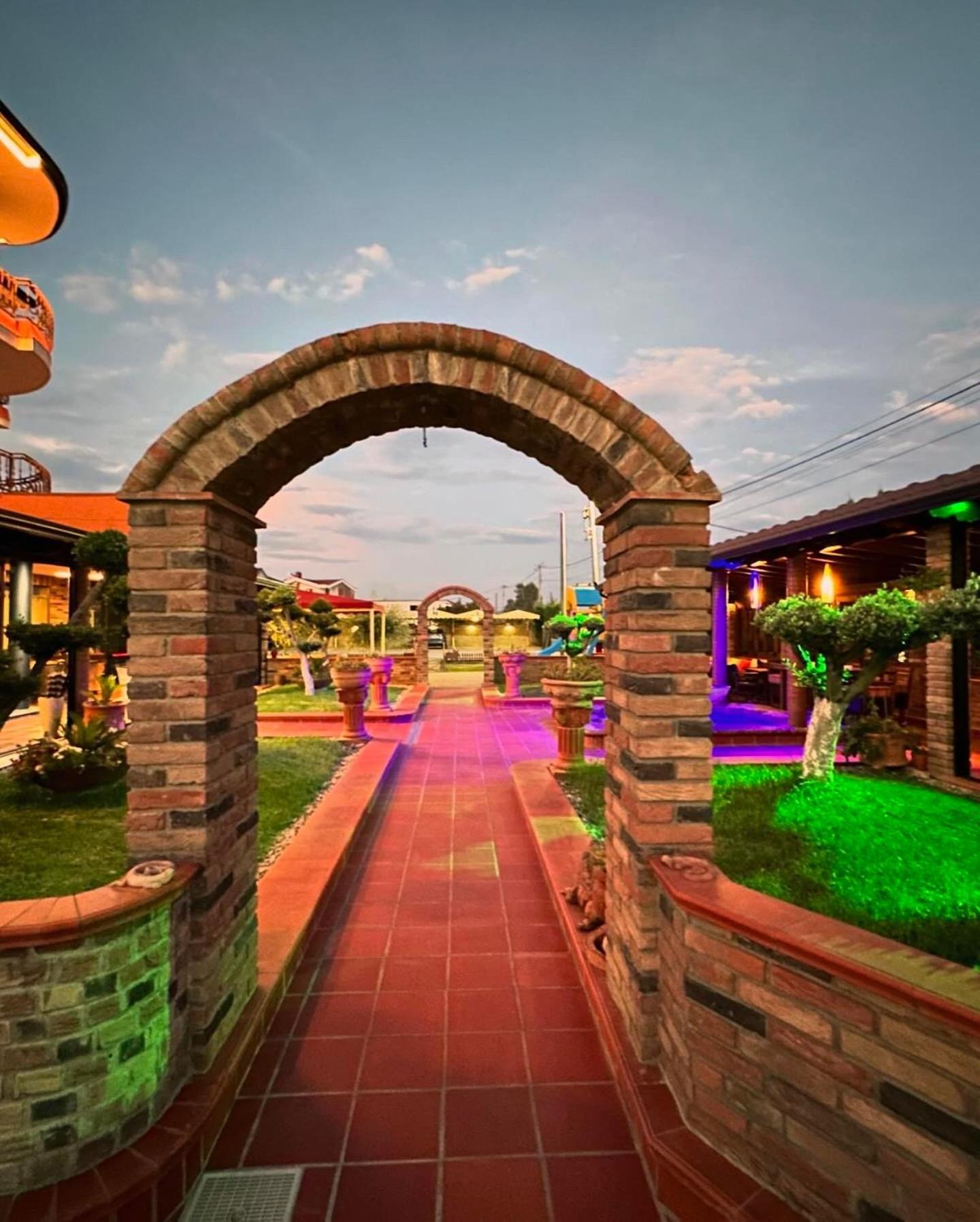 Drini Hotel 3*