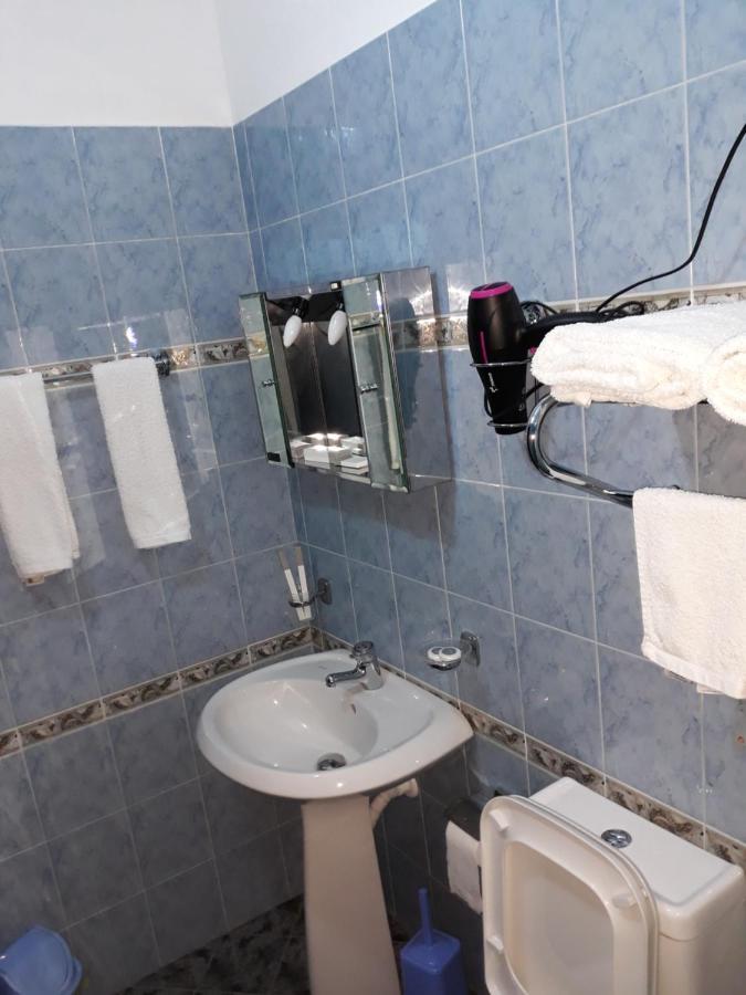 Hotel Drini 3*